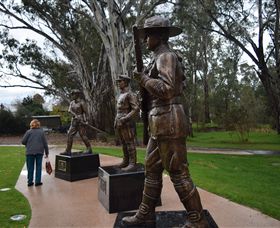 VC Memorial Park - Honouring Our Heroes - Attractions Brisbane 1