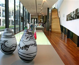 National Art Glass Collection - Attractions Brisbane 2