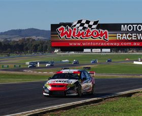Winton Motor Raceway - Attractions Brisbane 0