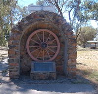 Jindera Pioneer Cairn - Attractions Brisbane