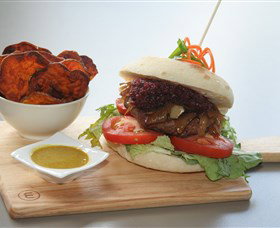 Gerry's @ The Commercial Hotel - Attractions Brisbane 0