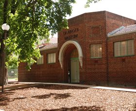 Grainger Museum - Attractions Brisbane 0