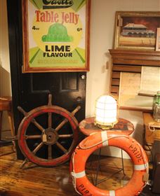 Peachtree Antiques - Attractions Brisbane 4