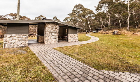 Thredbo River Picnic Area - Attractions Brisbane 1
