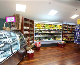 Hunter Valley Gardens Shopping Village - Attractions Brisbane 3