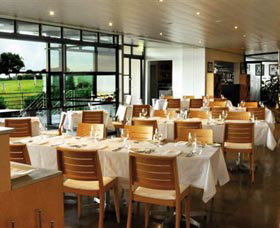 Bimbadgen Winery - Attractions Brisbane 1