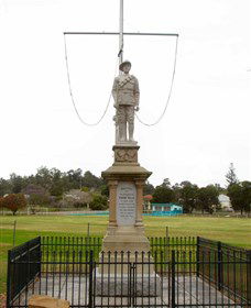 Ebbw Vale Memorial Park - Attractions Brisbane 1