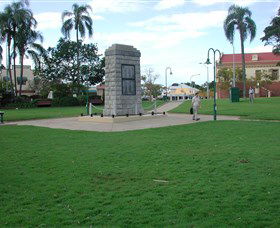 Sandgate War Memorial Park - Attractions Brisbane 2