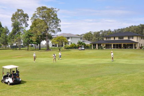 Emerald Downs Golf Course - Attractions Brisbane 3