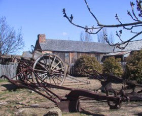 The Early Settlers Hut - Attractions Brisbane 0