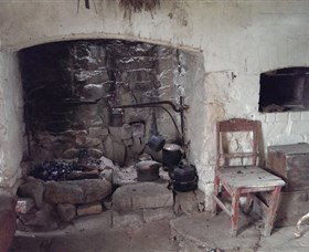 The Early Settlers Hut - Attractions Brisbane 3