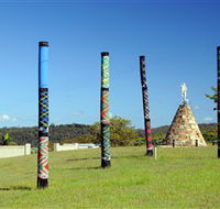 Maclean Tartan Power Poles - Attractions Brisbane