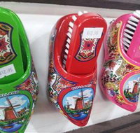 Clog Barn at Coffs Harbour - Attractions Brisbane