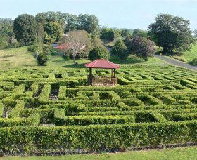 Amaze N Place - Attractions Brisbane 0