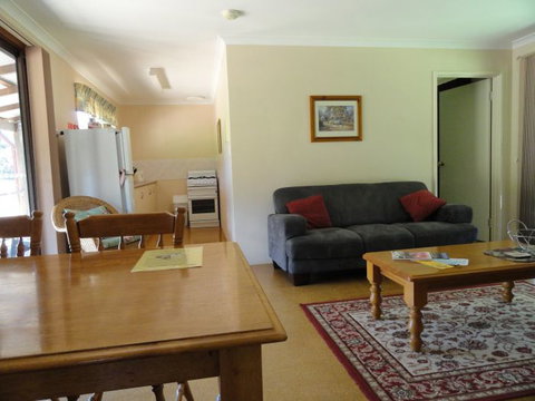Tinglewood Cabins - Attractions Brisbane 2