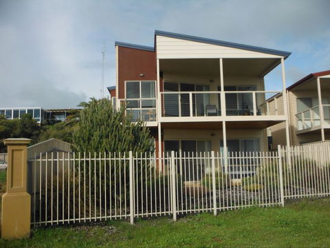Tigh Na Mara - Attractions Brisbane 3