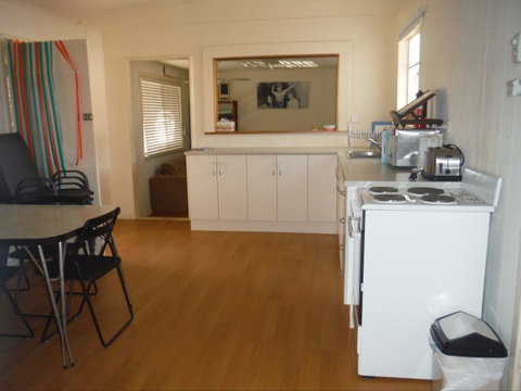 Aljaka - Attractions Brisbane 0