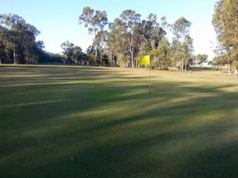 Boonooroo Golf Course & Tavern - Attractions Brisbane 4