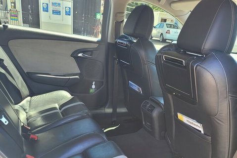 Melbourne Airport Arrival Or Departure Luxury Car Transfers - Attractions Brisbane 4