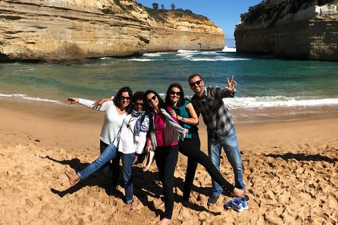 Great Ocean Road Reverse Itinerary PREMIUM Tour - Attractions Brisbane 1