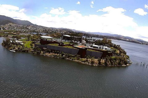 MONA Helicopter Transfer - Attractions Brisbane 1