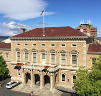 2-Hour Small-Group Walking Tour of Hobart - Attractions Brisbane