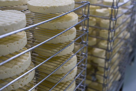 A Sommelier Guided Tour: Thursday Afternoon Wine Gin Cheese & Cocktails - Attractions Brisbane 14