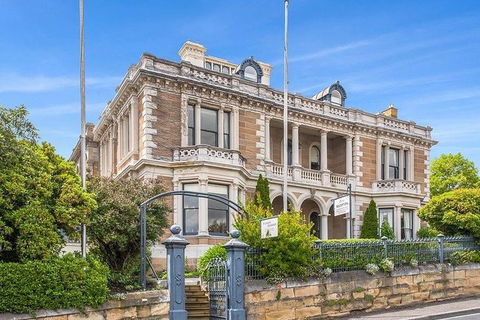 A Sommelier Guided Tour: Thursday Afternoon Wine Gin Cheese & Cocktails - Attractions Brisbane 7