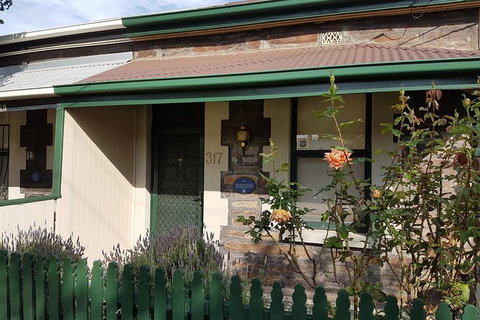 Adelaide Walking Tour: East End Escapade - Attractions Brisbane 4