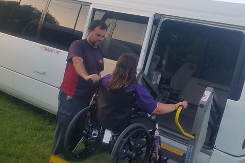 Brisbane Airport Arrival Shared Shuttle Service With Wheelchair Access - Attractions Brisbane 1