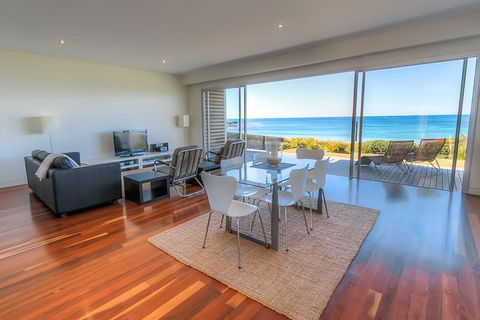 10-Day Surf Adventure From Brisbane To Sydney Including Coffs Harbour, Byron Bay And Gold Coast - Attractions Brisbane 1