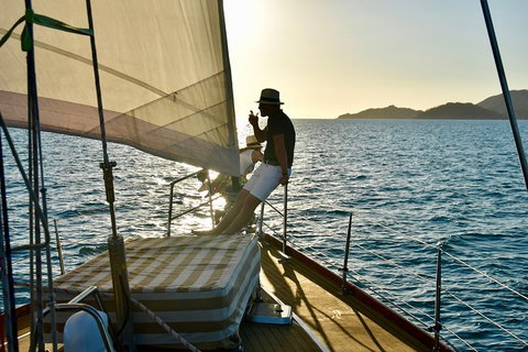 Magnetic Island Twilight Sailing Cruise - Attractions Brisbane 0