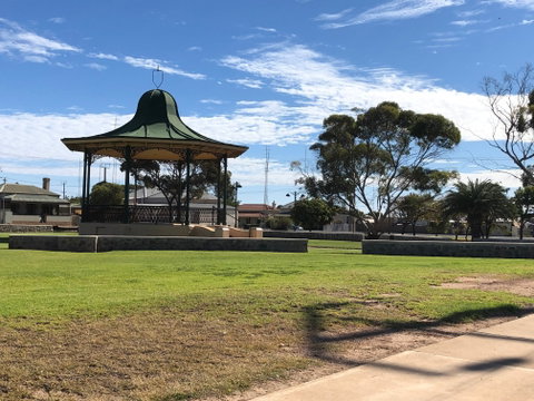 Davies Square, Wallaroo - Attractions Brisbane 1