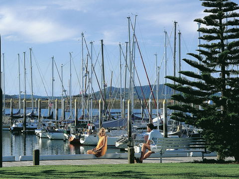 Gladstone Marina - Attractions Brisbane 1