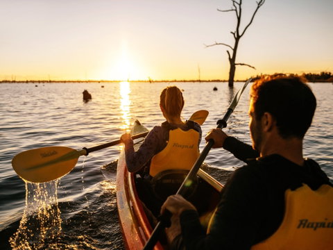 Lake Mulwala - Attractions Brisbane 0