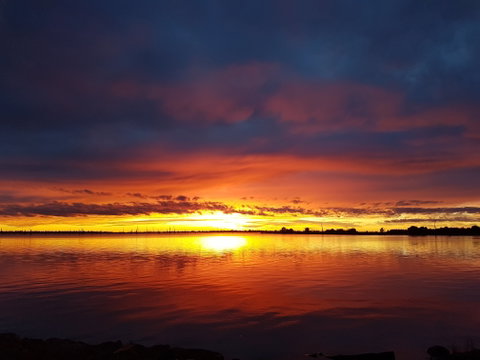 Lake Mulwala - Attractions Brisbane 1