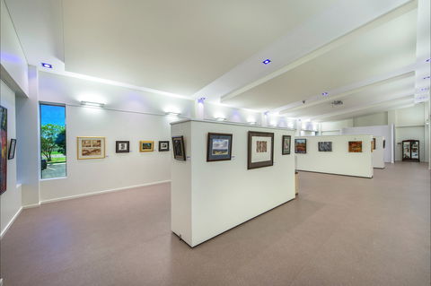 Banana Shire Regional Art Gallery - Attractions Brisbane 1