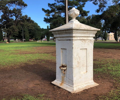 Bews Fountain, Kadina - Attractions Brisbane 0