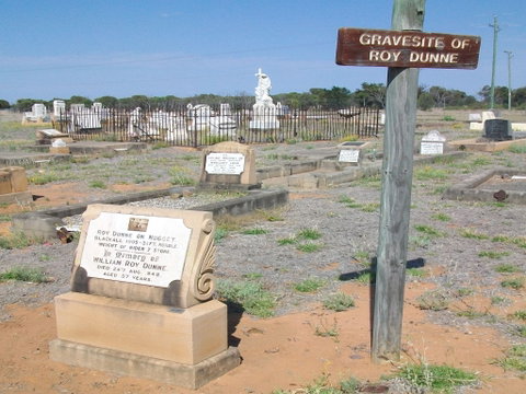 Blackall Cemetery - Attractions Brisbane 1