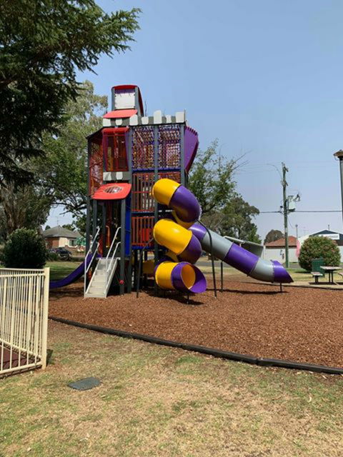 Coronation Park Yass - Attractions Brisbane 1