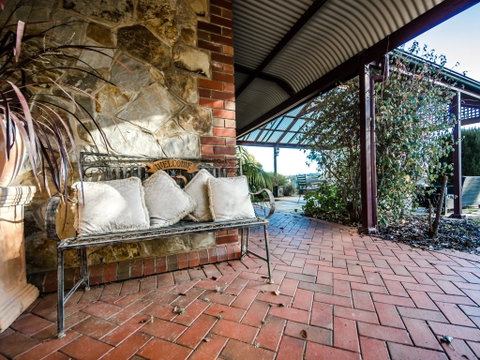 Hahndorf Creek Wellness Spa - Attractions Brisbane 2