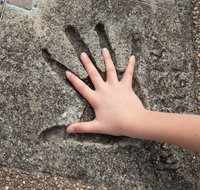 Hands of Fame Park - Attractions Brisbane