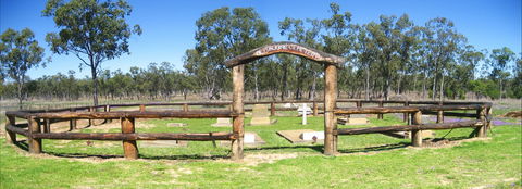 Old Injune Cemetery - Attractions Brisbane 0