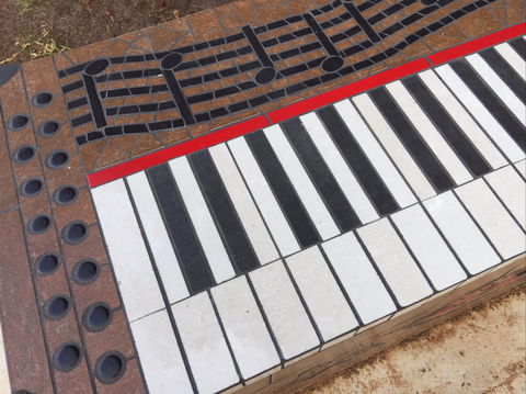 Piano Park Bench, Moonta - Attractions Brisbane 2