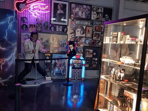 The Depot Historic Vehicle And Memorabilia Collection - Attractions Brisbane 2