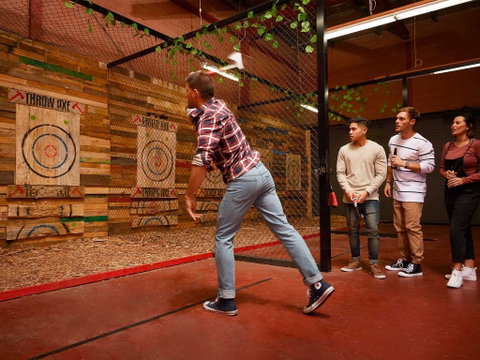 Throw Axe - Attractions Brisbane 0