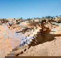 Walls of China Viewing Platform - Attractions Brisbane