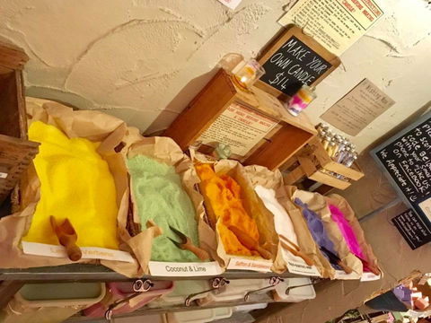 3 Wishes Candle Barn - Attractions Brisbane 0