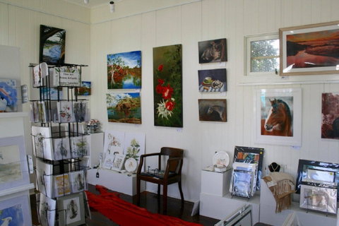 Old SchoolHouse Gallery - Attractions Brisbane 2
