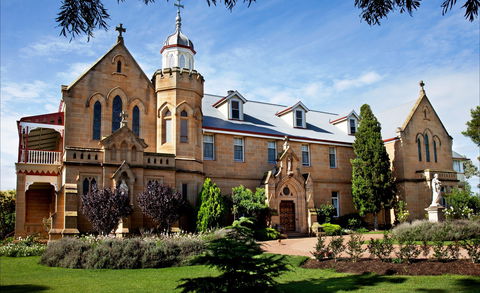 Abbey Of The Roses - Attractions Brisbane 0
